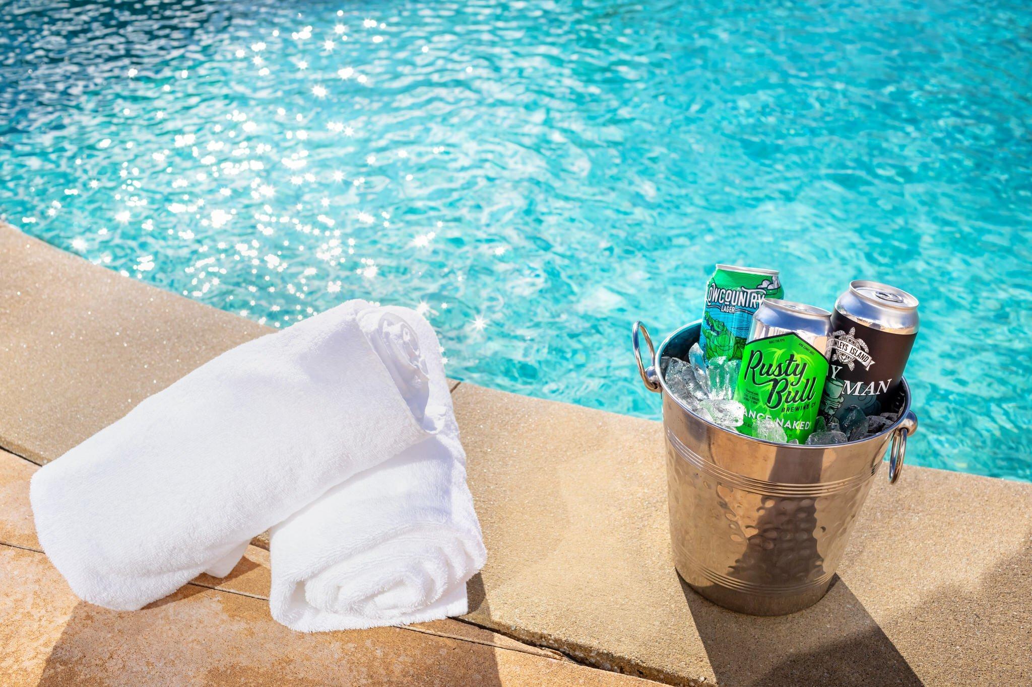 Crowne Plaza Charleston By Ihg Hotel