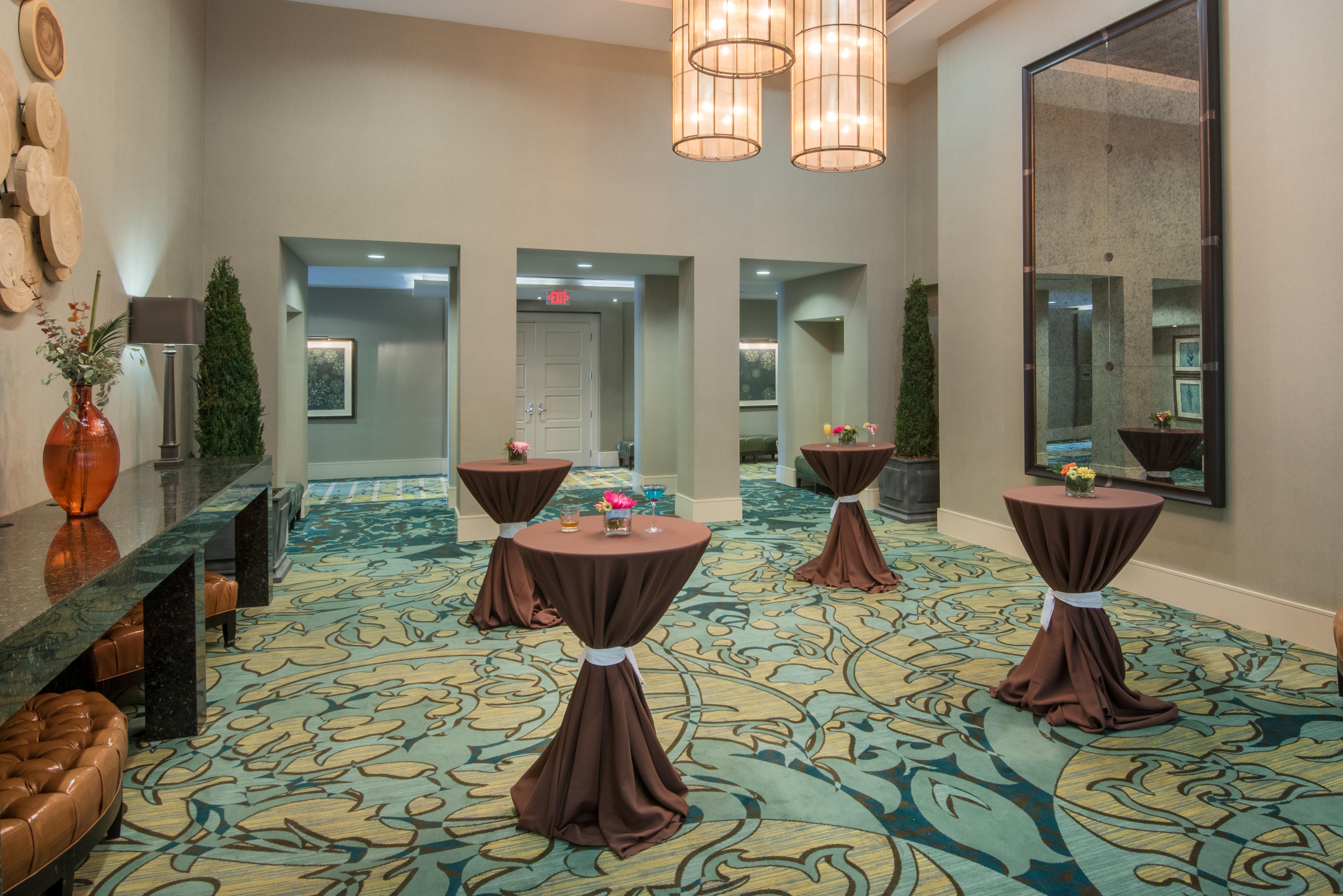 Crowne Plaza Charleston By Ihg Hotel 4*