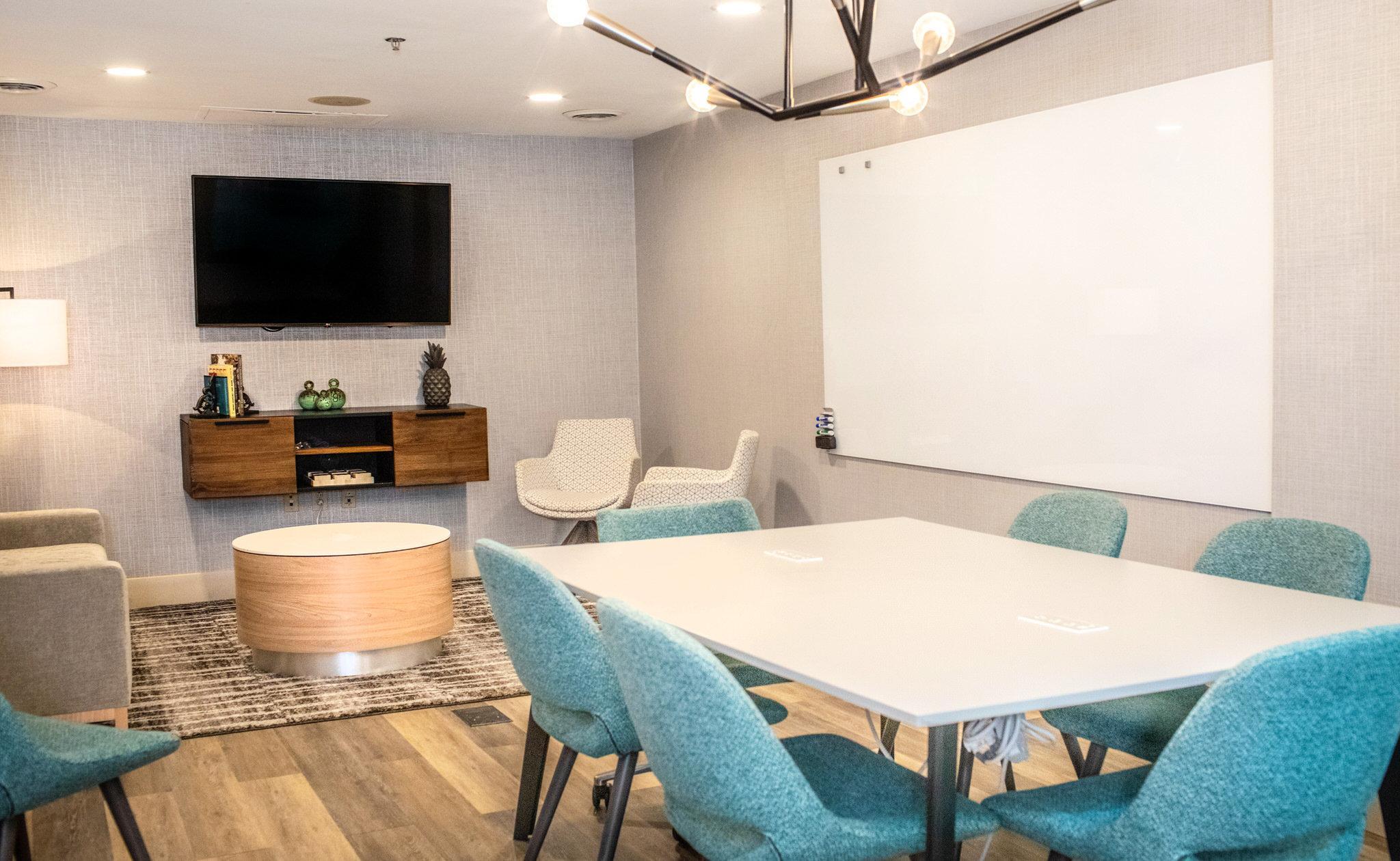 Crowne Plaza Charleston By Ihg Hotel North Charleston